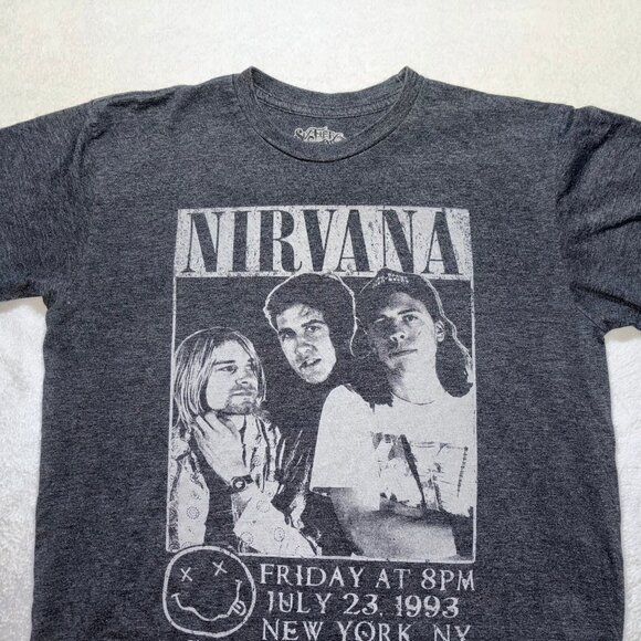 Six Fifty One Nirvana band members size M tee shirt dark gray Kurt Cobain - Picture 1 of 8